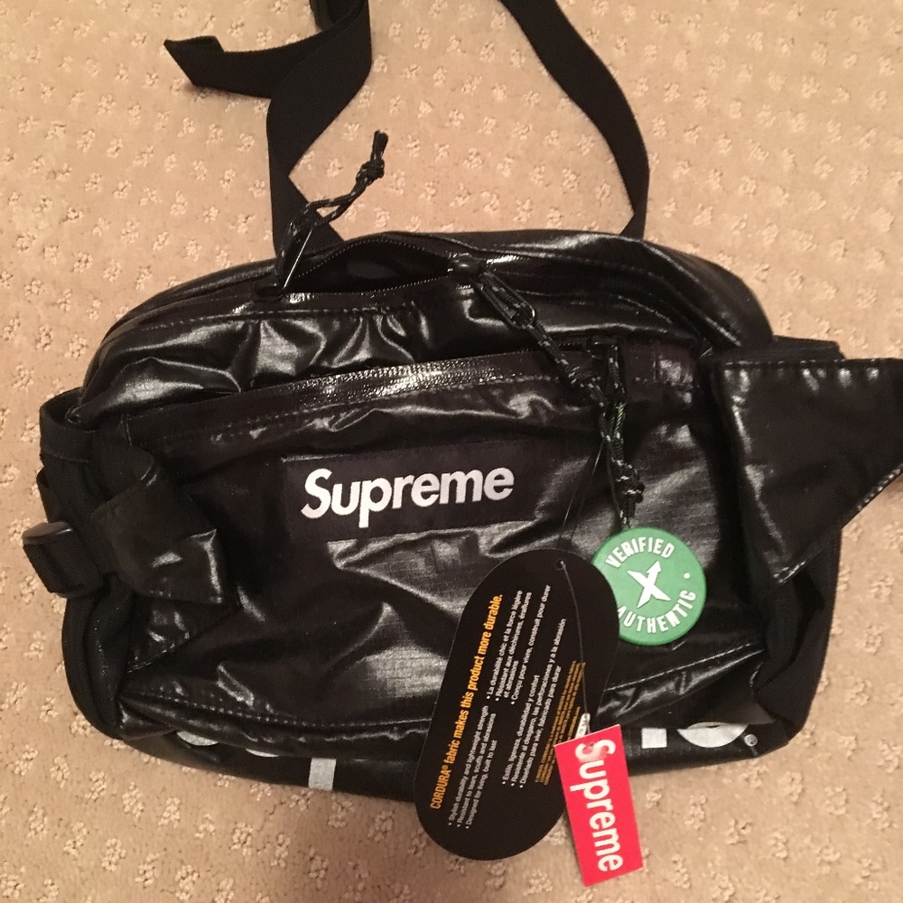 Authentic Supreme waist bag (fanny pack)